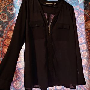 Valerie Stevens vneck blouse